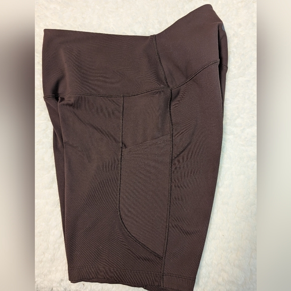 Nike Women's Dark Brown Tank Top And Biker Shorts Size Small - Picture 7 of 9